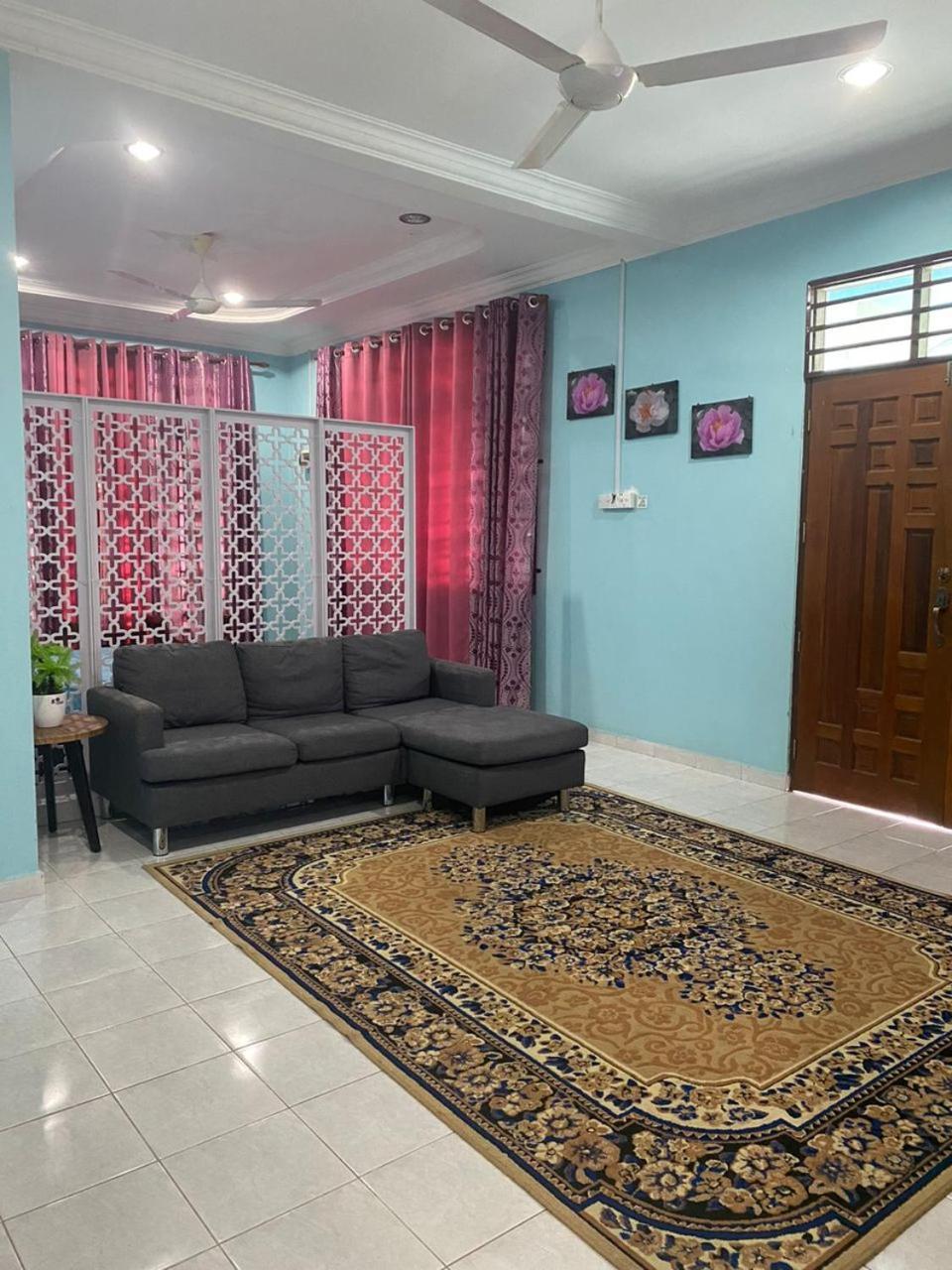 Seri Idaman Guest House Pasir Mas Dış mekan fotoğraf